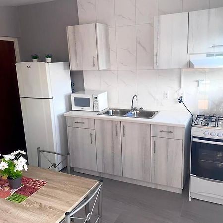 Cozy 1-Bedroom Apartment Close To City Center Виллемстад Экстерьер фото