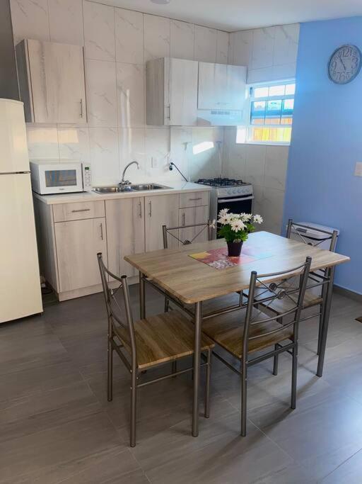 Cozy 1-Bedroom Apartment Close To City Center Виллемстад Экстерьер фото